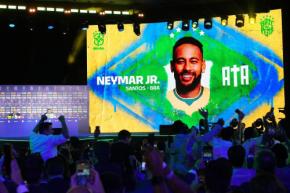 W杯ブラジル代表、国内組が前回大会から倍増7人 名門サントスのFWネイマールが象徴的