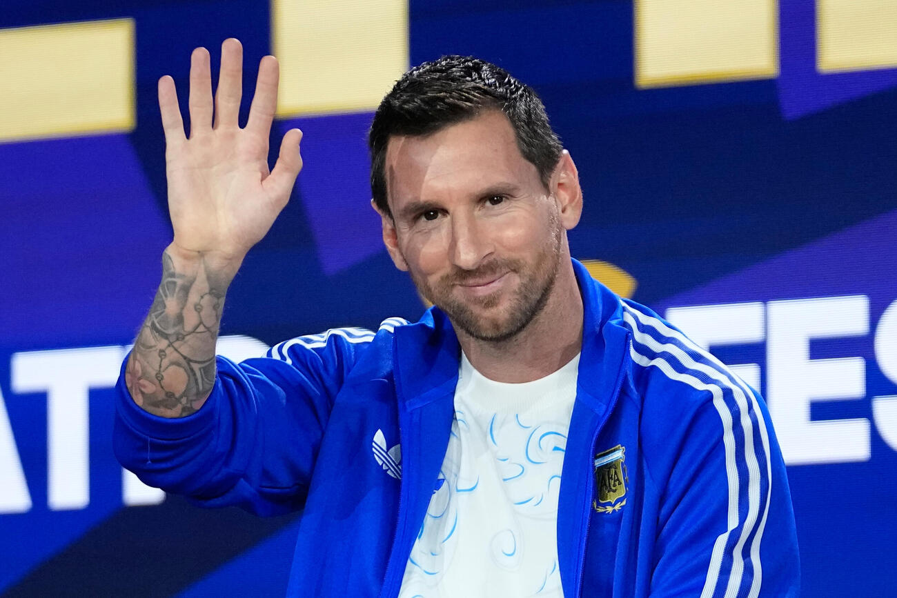 W杯決勝にスロベニア人主審　スペインは５戦無敗、アルゼンチンは前回W杯でサウジに逆転負け