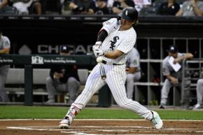 MLB公式が新人日本人初の村上宗隆の30号本塁打祝福「これから量産していこう」
