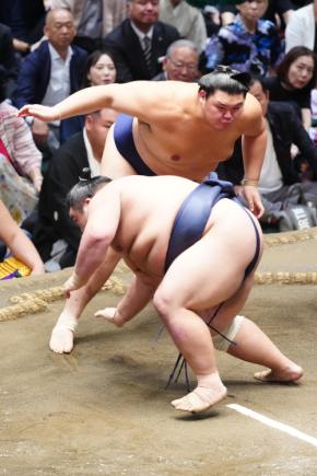 藤凌駕、初の結びで横綱大の里に黒星「もったいない一番。もっと相撲をとりたかった」