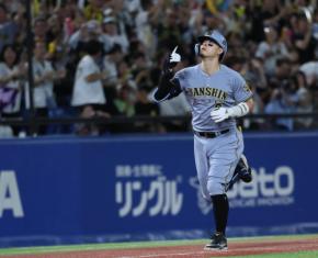【阪神】佐藤輝明が単独キング36号「勝てたのが一番」レジェンドに肩並べるメモリアルアーチ