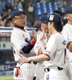 【ヤクルト】中日との直接対決制し、４連敗止め４位浮上　池山監督「ヤングスワローズらしい」