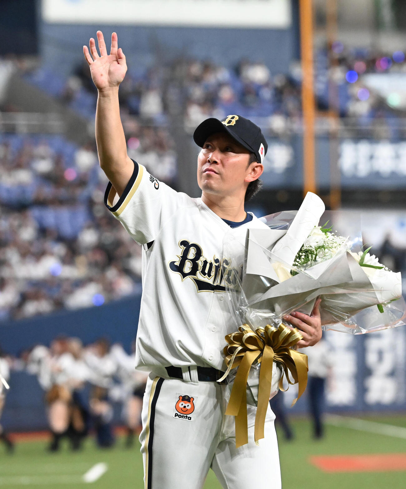 【こんな人】1メートル67の体で戦った12年間 オリックス西野真弘は最後まで後輩思いだった