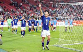 【日本代表】北朝鮮　試合後の整列とあいさつ拒否　GKが早くピッチ去るよう促す　抗議の意味か