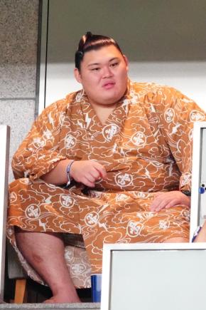 秋場所Ｖから５日…大の里がサッカー代表戦を現地観戦“応援しているチーム”にはJ1強豪を回答