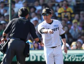 【阪神】藤川監督の執念リクエスト実り待望の１点！　思わずベンチ飛び出しリプレー要求