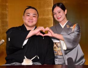 炎鵬が結婚会見「この人のために頑張りたい」美希夫人が支えた大けがからの復帰/一問一答