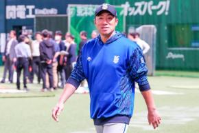 【DeNA】相川亮二監督が山崎康晃に期待「存在が重要な選手」日本シリーズで登板あるか