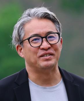 五十嵐亮太氏が現役最強投手の1人と対談 川崎宗則氏との豪華なスリーショット
