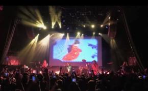 DIR EN GREYがロスで５年半ぶり米単独公演　原爆投下映像をバックに戦争の愚かさ歌う
