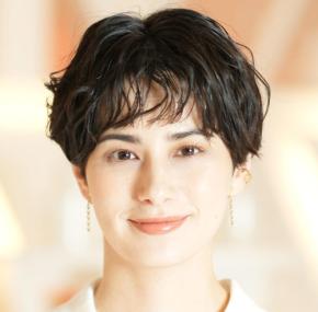 ホラン千秋「机汚いんだから」キャスター卒業「Nスタ」共演アナの悪癖暴露「柿の種とか…」