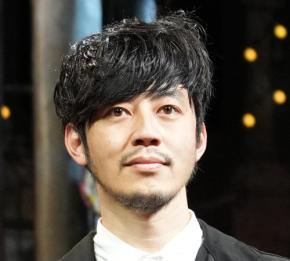 西野亮廣、海外から戻ってきたバッグの身に覚えのない荷物に仰天?「女性モノの超巨大な…」