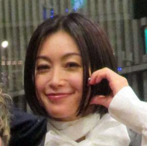 酒井法子“元カレ”俳優との2ショット公開「こんなにも一途に女性を愛してたなんて…」