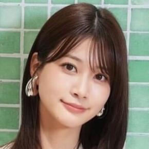 「大人めるる」生見愛瑠、「美脚がチラリ」黒ロングワンピ「スケルトンドレス」