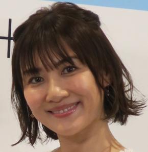 脳梗塞公表のアラフィフ女子タレント　サーフィン満喫、ピタピタウエットスーツ姿に「格好良くて素敵です」