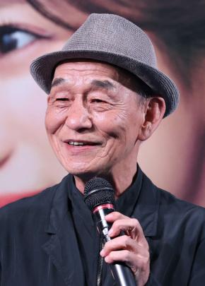 76歳人気俳優、木村拓哉の助言でポルシェを黄色オープンカーに「もっと派手なのに乗らなきゃ」
