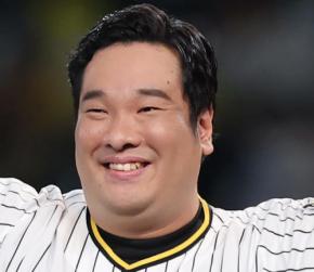 岡崎体育９日連続ライブでたどり着いた答え「シンガー・ソングライターで俳優の岡崎体育です！」