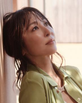 56歳かとうれいこ、27年ぶり写真集発売 30年ぶり水着姿も披露「やって後悔したい」