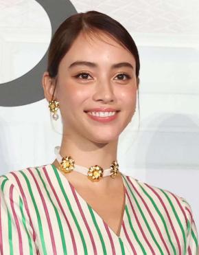 滝沢カレンが第1子出産「この世界にこの私の目の前に、新しい家族が訪れました」