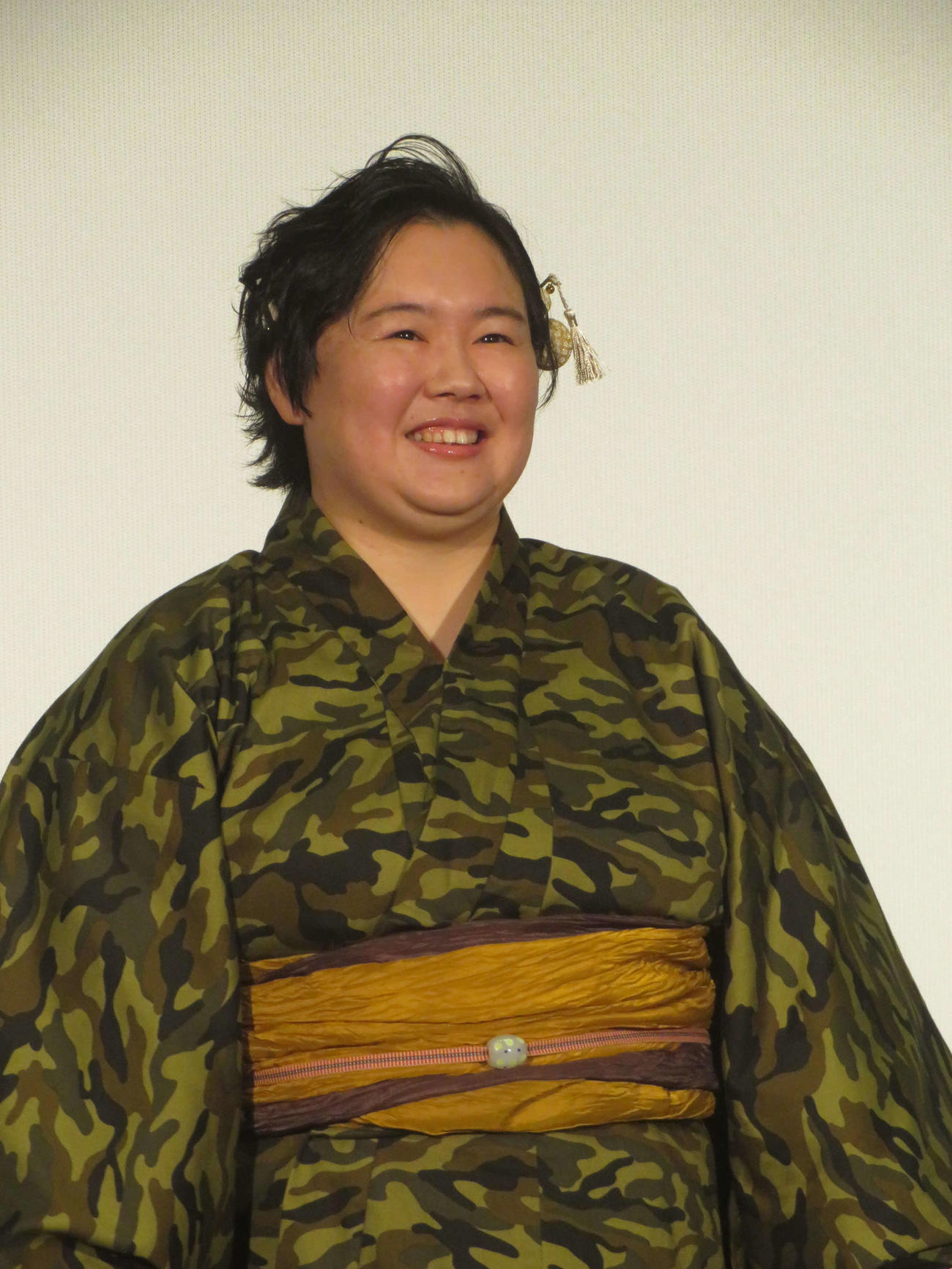 やす子“激変”最新姿に騒然「本当にやす子さん？」「一瞬誰か」「うわっ」「どうしたの？？」