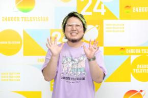 こっちのけんとが「24時間テレビ」出演、自身の心の病語り「死ぬな!」で思いを生歌唱