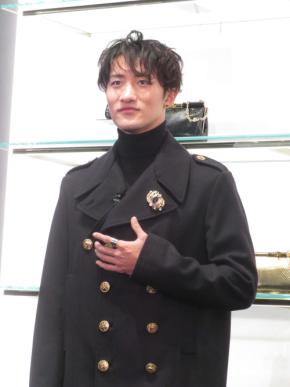 Snow Man岩本照、ドルガバイベントでハプニング見逃さず「一応ボディーガードの役を」