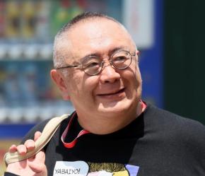 松村邦洋、グレート義太夫さんの棺をつまみ枝豆、ダンカン、ラッシャー板前らと囲む「絆は美しい」