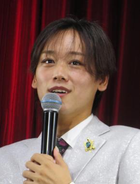 19歳歌手中村唯人「ゆいとも」50人限定ライブ「知らねぇ～」に「誰のライブだよ！」