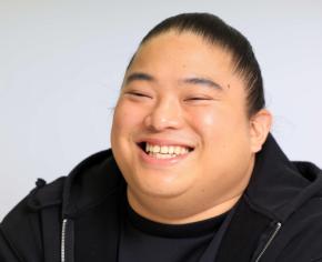 富栄ドラム「超ナカヨシ」VIVANT出演中「人気者同士」ツーショット公開「ようこそ日本へ」