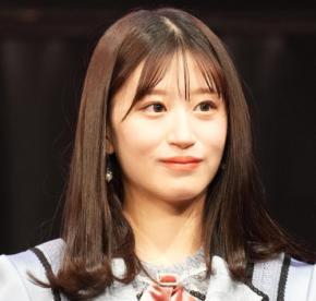 元NMB上西怜「世界一美しき姉妹」曲線美全開ビキニ水着カレンダー2ショット「ぎゅぎゅぎゅ」