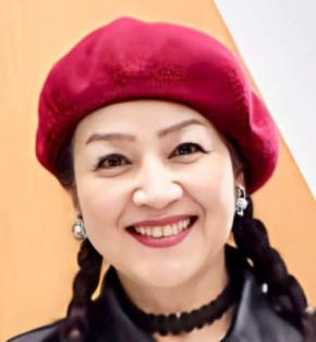 荒木由美子とくまモンがツーショット 「熊本地震。震源地にお住まいの方と久しぶりにお話」
