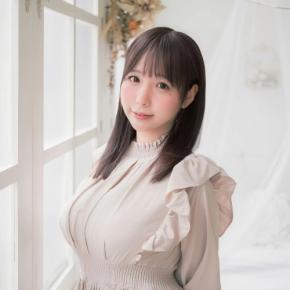 なめテレ藤田美咲アナ「凹凸のバランス」強調、ニットワンピ&胸下ベルトに「ゴイゴイスー!」