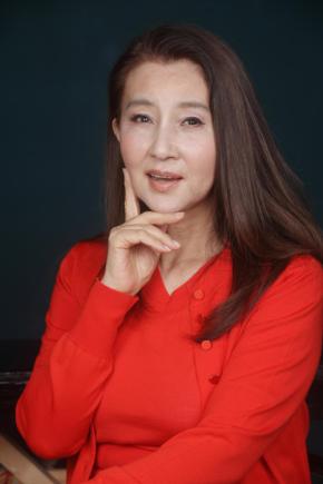 秋吉久美子「人生楽勝」自由奔放な学生時代「自分のリビングみたい…教室が」