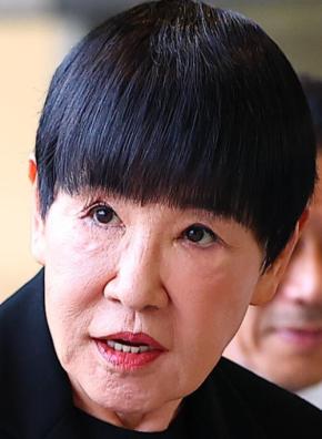和田アキ子が実名絶賛「男性で一番か二番に歌うまい」歌手「すごいうまいと思う」