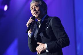 舘ひろし「幸せ者です」芸能生活50周年イベント「泣かないで」歌唱、初のファンクラブ立ち上げも