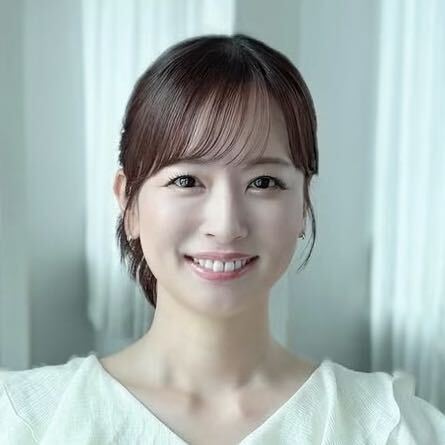 「こんな可愛い42歳なんていない」皆藤愛子アナ、透明感あふれる白ワンピ姿に「ドキドキ」
