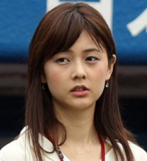日テレ佐藤梨那アナ「今まで見たことのない」肌見せワンピ姿にファン騒然「チョーかわいい」