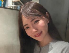 「会社員のお姉さん」インフルエンサー“見返り美人”「美しいタイガースファン」絶景ショット