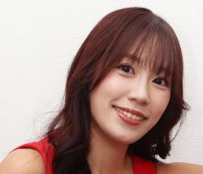 レースクイーン霧島聖子、ハイレグ競泳水着姿に「スタイル抜群」「セクシーだよ」の声