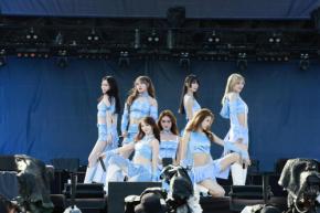 Girls2、２年連続a－nation登場「大トリは先輩の…」水色衣装で５曲パフォーマンス