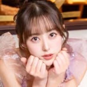 ピアニストグラドル衝撃告白「脱ぎました」谷間あらわシースルー白ドレス姿「セミヌードにも…」