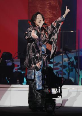山内惠介、東京国際フォーラムに1年ぶりの降臨「8回やってきて、今回が最高です!」