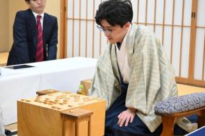 【王座戦】伊藤匠王座「途中から指し方を間違えた」“ミスター・フルセット”最終決戦へ