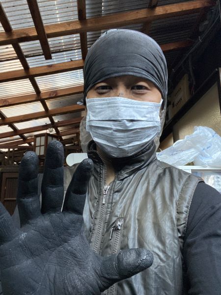 奈良の墨工房「錦光園」7代目当主・長野睦さん。