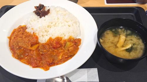 「彩り野菜煮込みカレー」(税込650円)