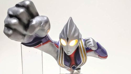 ウルトラマンティガのぐんぐん人形（ネントクさん提供）