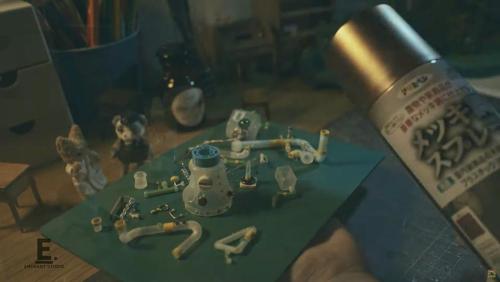 パーツを塗装（エンチャント工房さん提供）