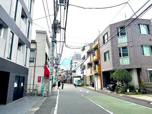 街中を散策しながら海鮮丼屋を目指す