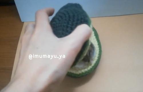 アボカドを開けると