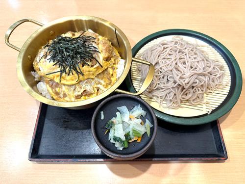 ゆで太郎の期間限定メニュー「倍盛り鍋かつ丼セット」